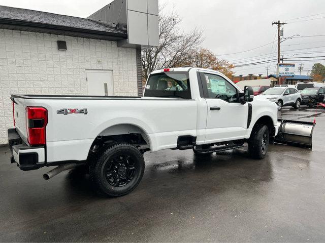 new 2025 Ford F-350 car, priced at $61,688