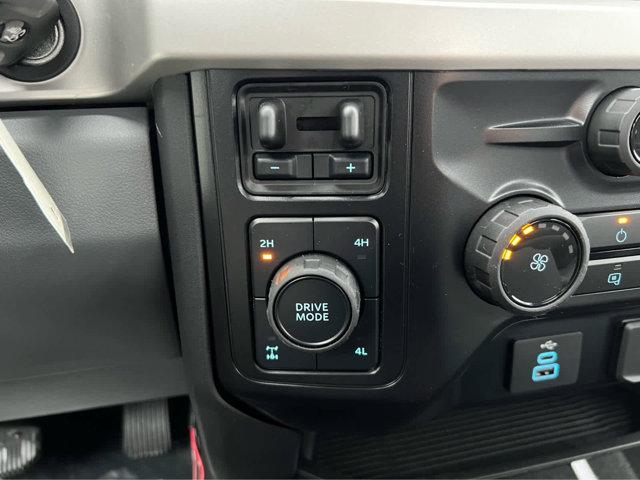 new 2025 Ford F-350 car, priced at $61,688