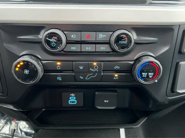 new 2025 Ford F-350 car, priced at $61,688