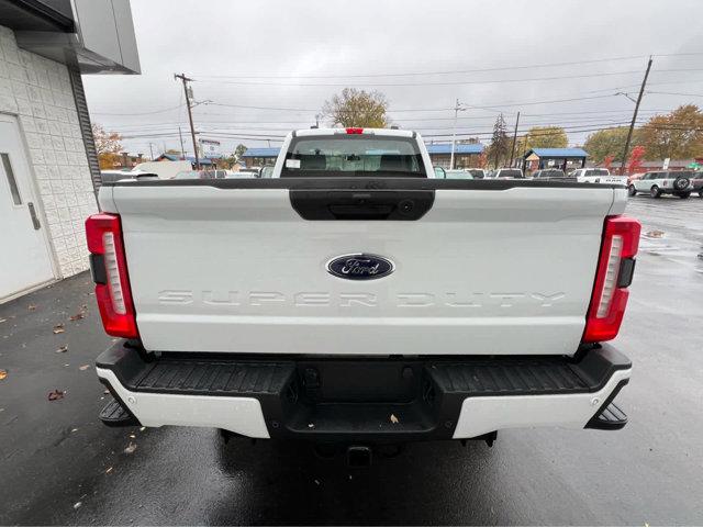 new 2025 Ford F-350 car, priced at $61,688