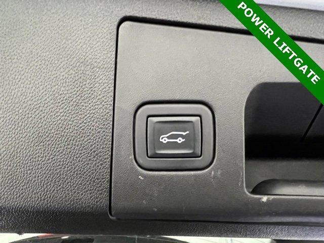used 2023 Cadillac XT4 car, priced at $33,990