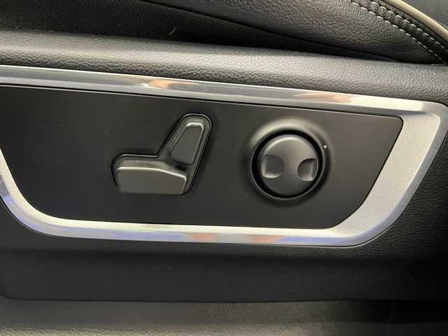 used 2022 Ram 1500 car, priced at $44,400