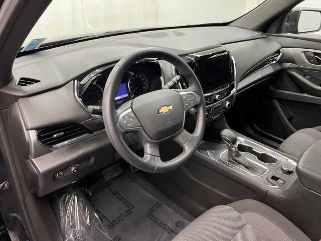 used 2023 Chevrolet Traverse car, priced at $32,230