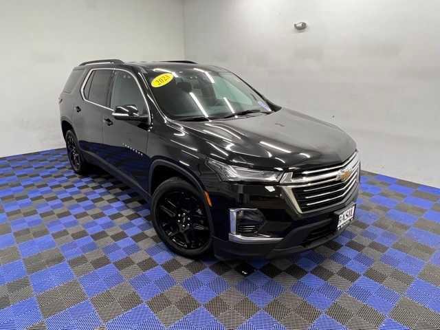 used 2023 Chevrolet Traverse car, priced at $32,230
