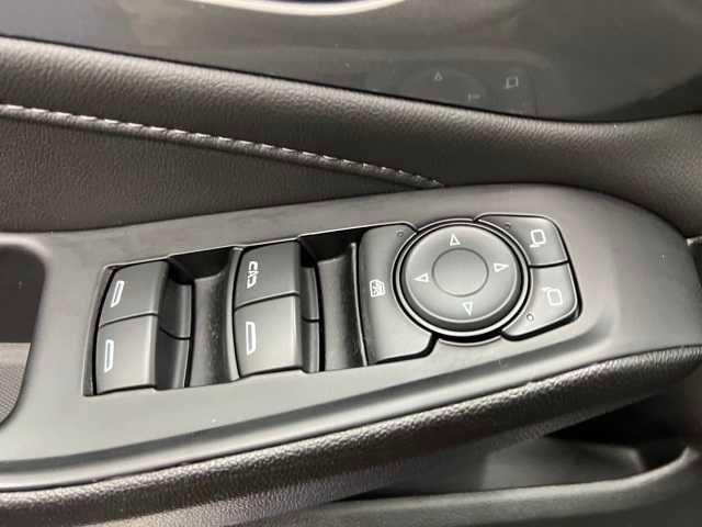 used 2023 Chevrolet Traverse car, priced at $32,230