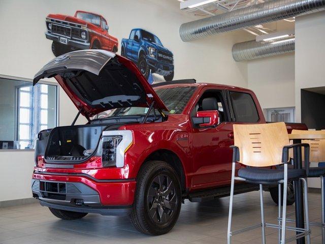 used 2022 Ram 1500 Classic car, priced at $31,990