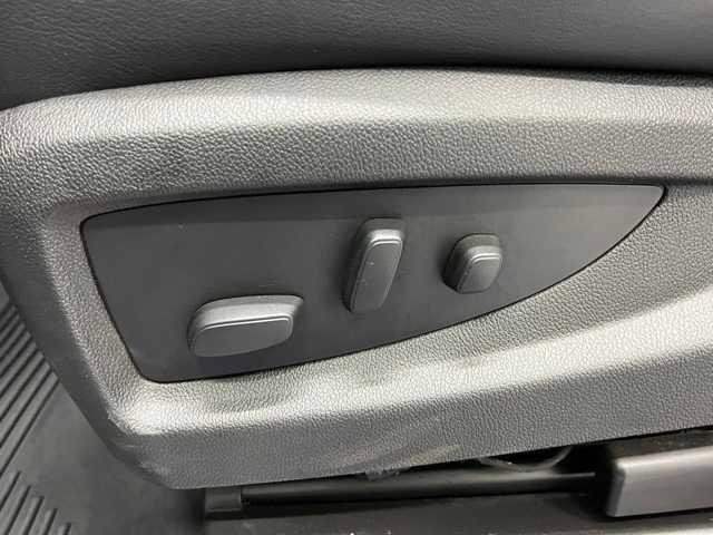 used 2016 GMC Sierra 1500 car, priced at $28,000