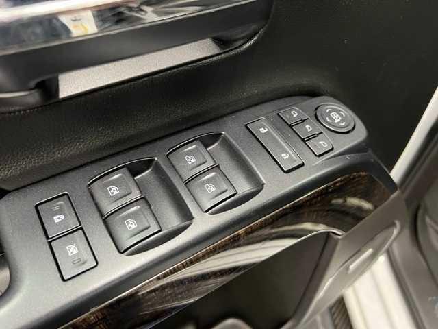 used 2016 GMC Sierra 1500 car, priced at $28,000
