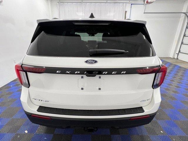 new 2025 Ford Explorer car, priced at $41,293