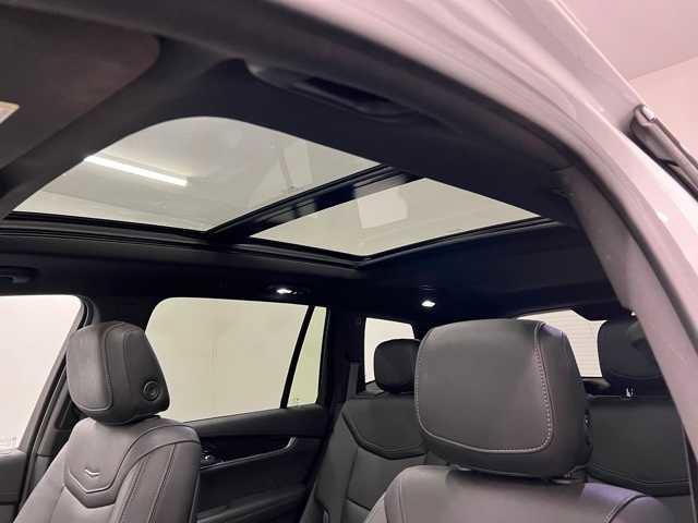 used 2021 Cadillac XT6 car, priced at $36,750