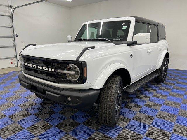 new 2024 Ford Bronco car, priced at $52,536