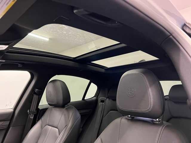 used 2022 Alfa Romeo Stelvio car, priced at $27,600