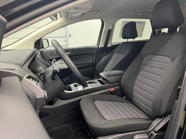 new 2024 Ford Edge car, priced at $37,999