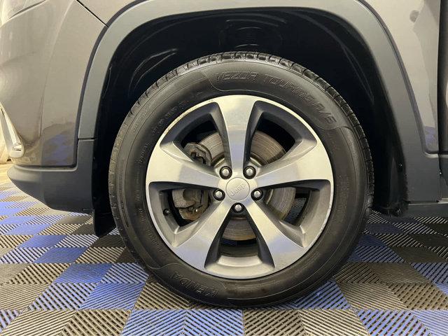 used 2020 Jeep Cherokee car