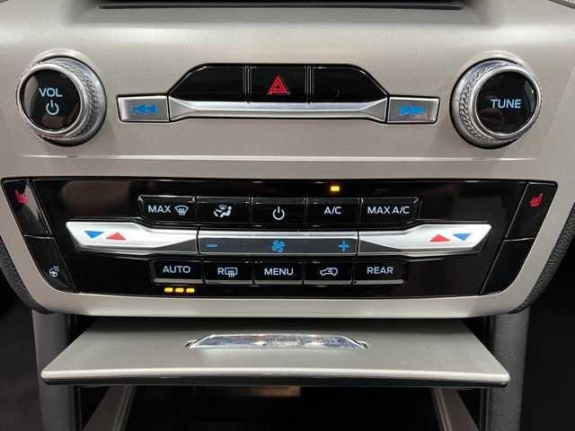used 2023 Ford Explorer car, priced at $33,899