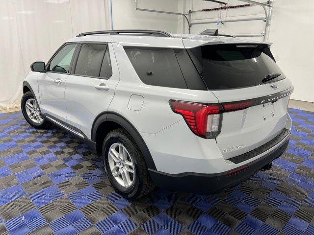 new 2025 Ford Explorer car, priced at $40,580