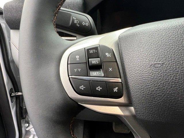 new 2025 Ford Explorer car, priced at $40,580