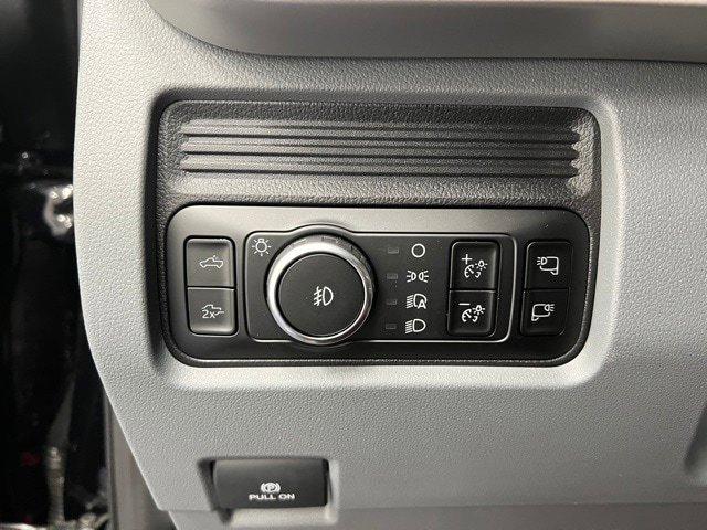 new 2025 Ford F-250 car, priced at $105,143