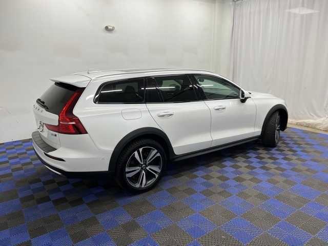 used 2023 Volvo V60 Cross Country car, priced at $37,596