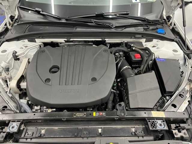used 2023 Volvo V60 Cross Country car, priced at $37,596