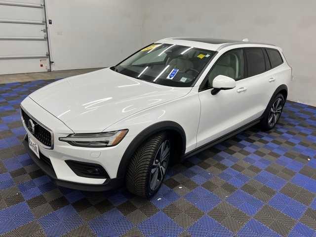 used 2023 Volvo V60 Cross Country car, priced at $37,596