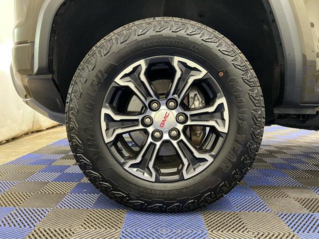 used 2024 GMC Canyon car, priced at $40,741