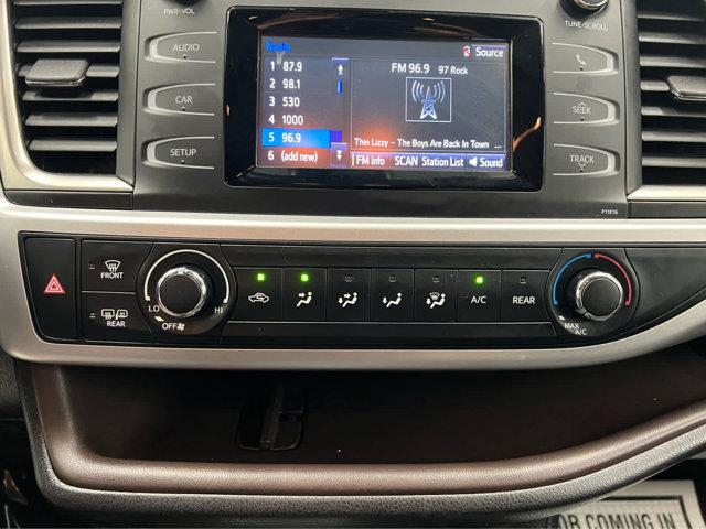 used 2019 Toyota Highlander car, priced at $23,250