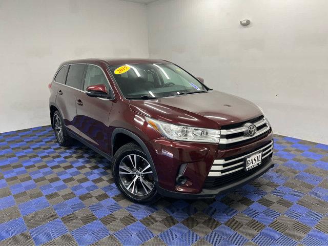 used 2019 Toyota Highlander car, priced at $23,250