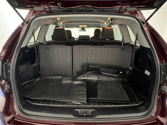 used 2019 Toyota Highlander car, priced at $23,250