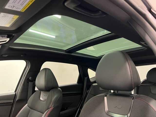 used 2024 Hyundai TUCSON Hybrid car, priced at $27,990