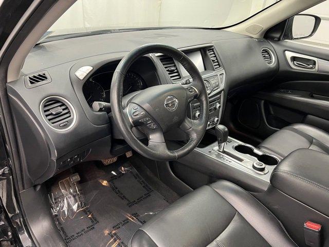 used 2020 Nissan Pathfinder car, priced at $25,312