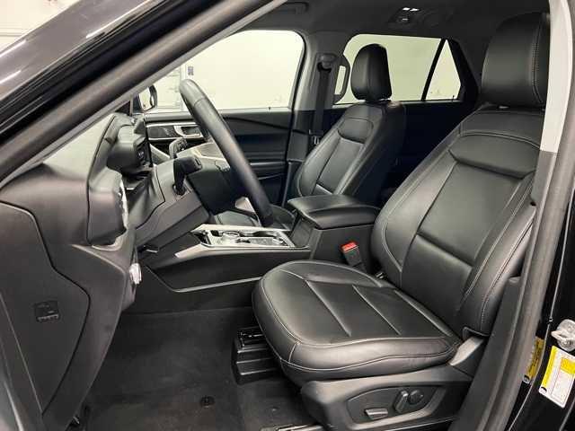 used 2023 Ford Explorer car, priced at $33,999