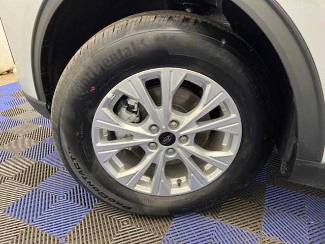 new 2025 Ford Escape car, priced at $28,615