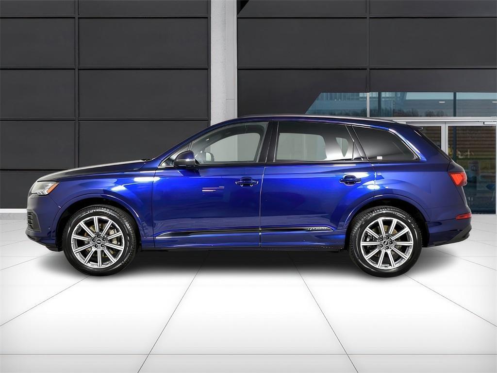 used 2024 Audi Q7 car, priced at $54,999