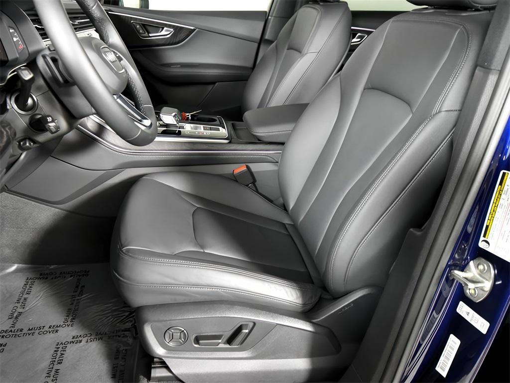 used 2024 Audi Q7 car, priced at $54,999