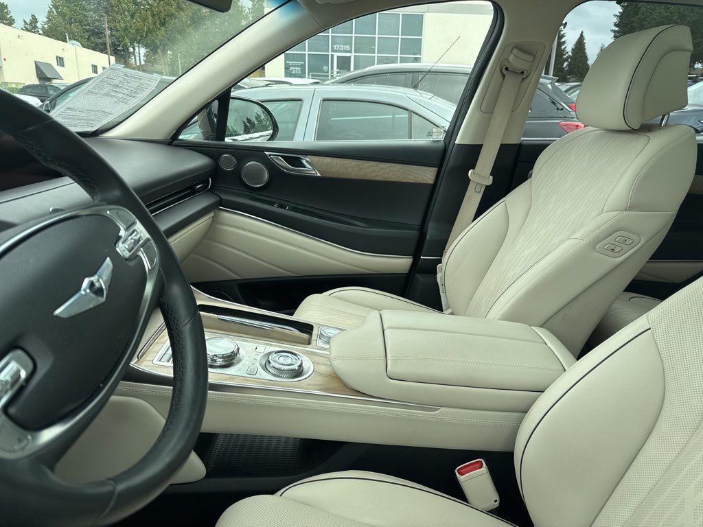 used 2023 Genesis GV80 car, priced at $42,999
