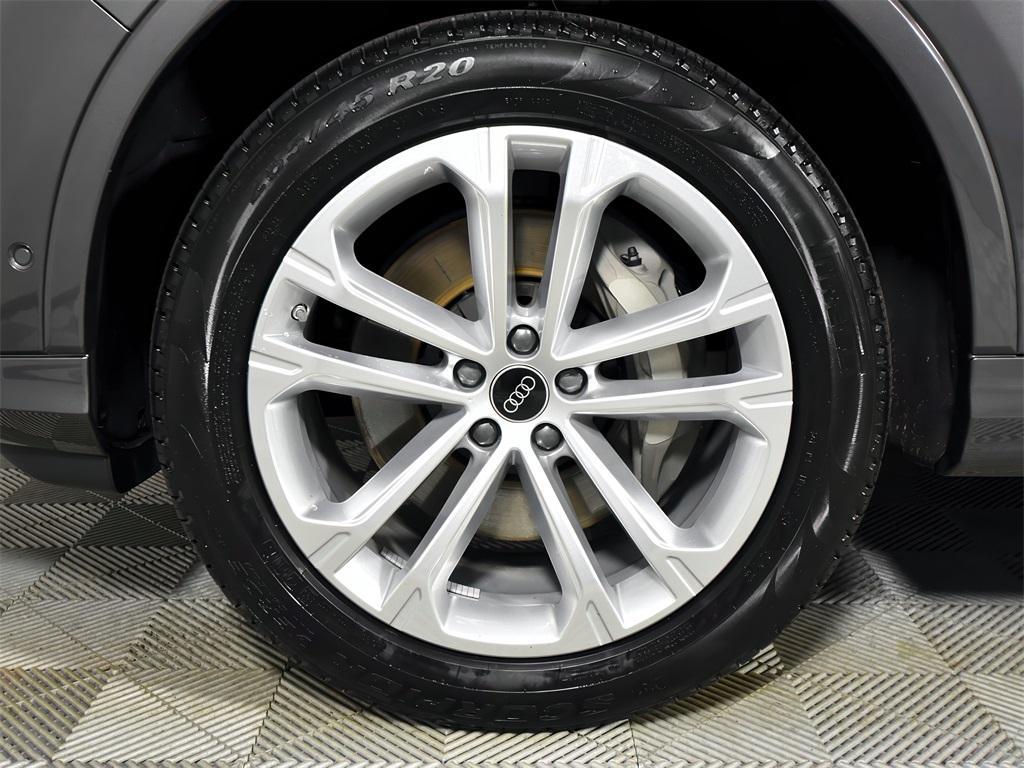 used 2025 Audi Q7 car, priced at $64,999