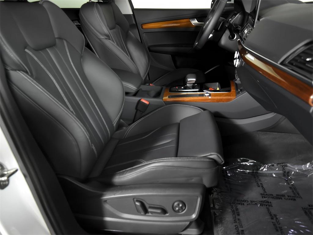 used 2024 Audi Q5 e car, priced at $50,999