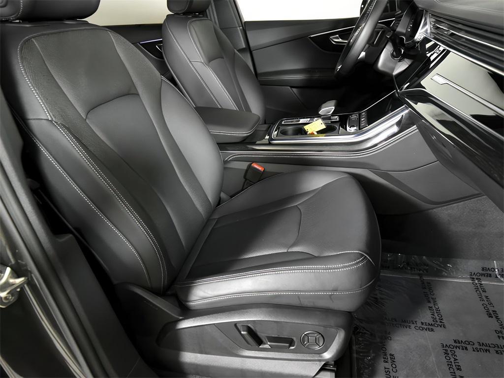 used 2025 Audi Q7 car, priced at $59,999