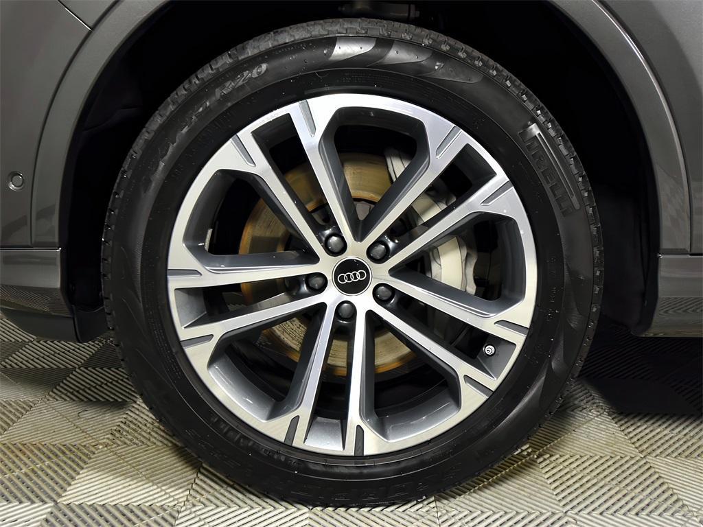 used 2025 Audi Q7 car, priced at $59,999