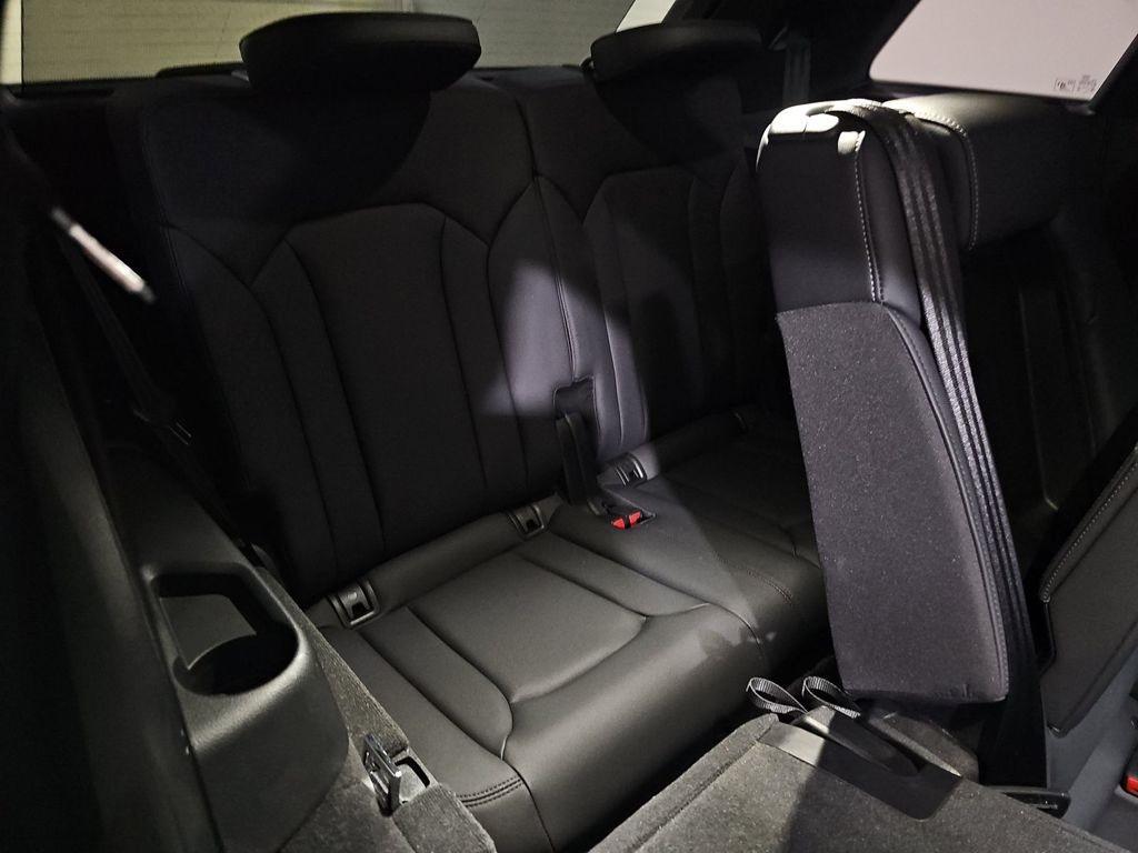 used 2025 Audi Q7 car, priced at $59,999
