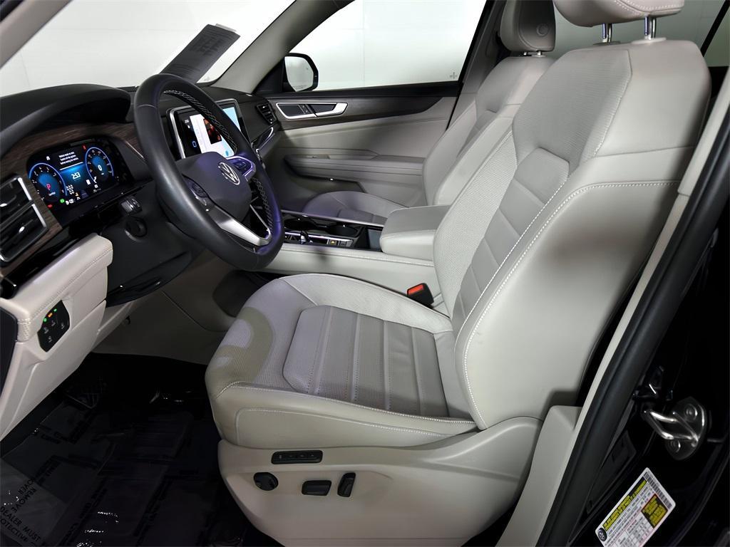 used 2024 Volkswagen Atlas car, priced at $41,499