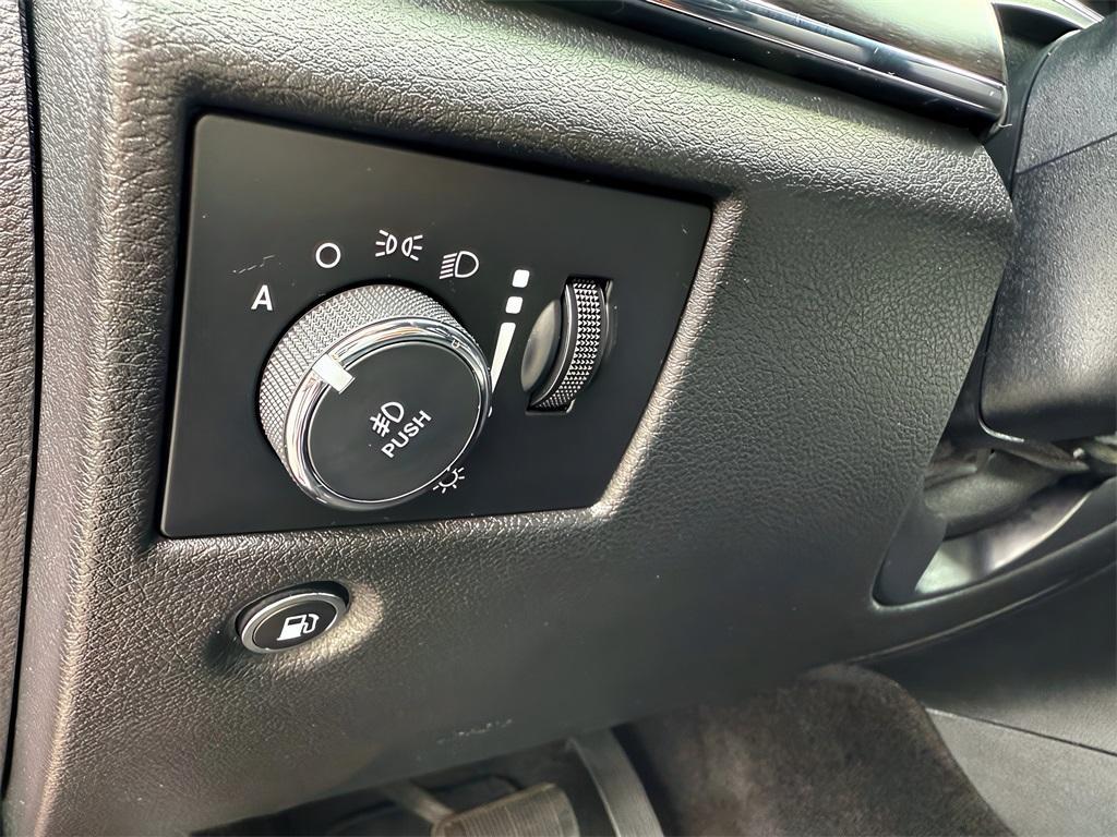 used 2018 Jeep Grand Cherokee car, priced at $20,499