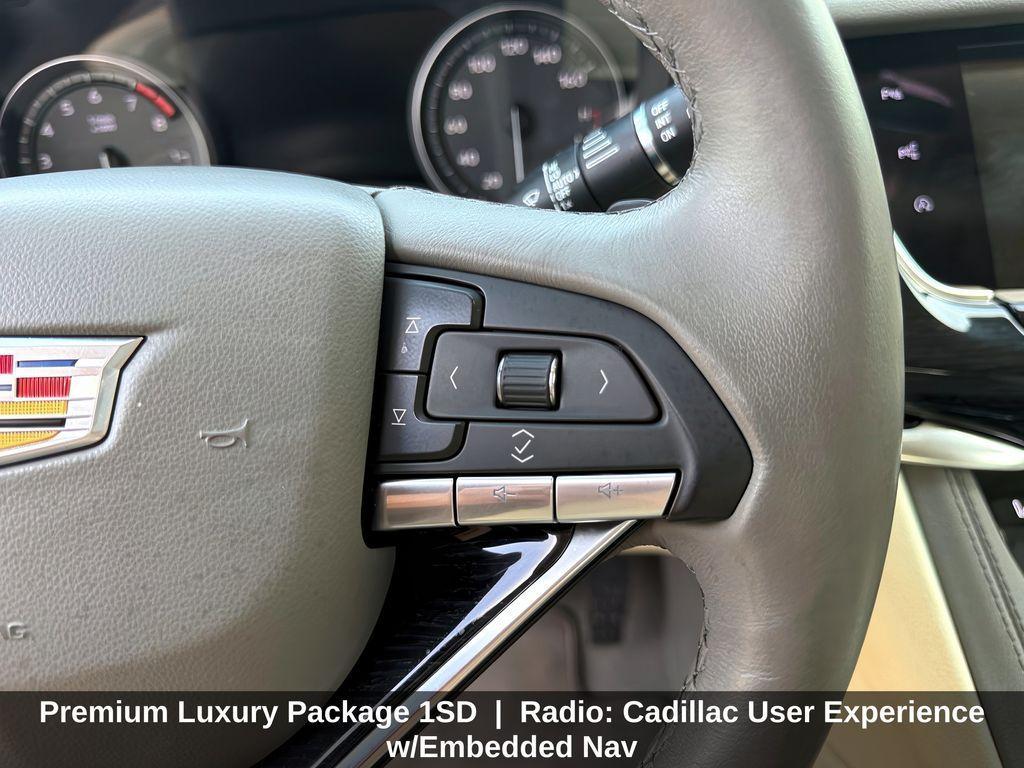 used 2024 Cadillac XT6 car, priced at $47,499