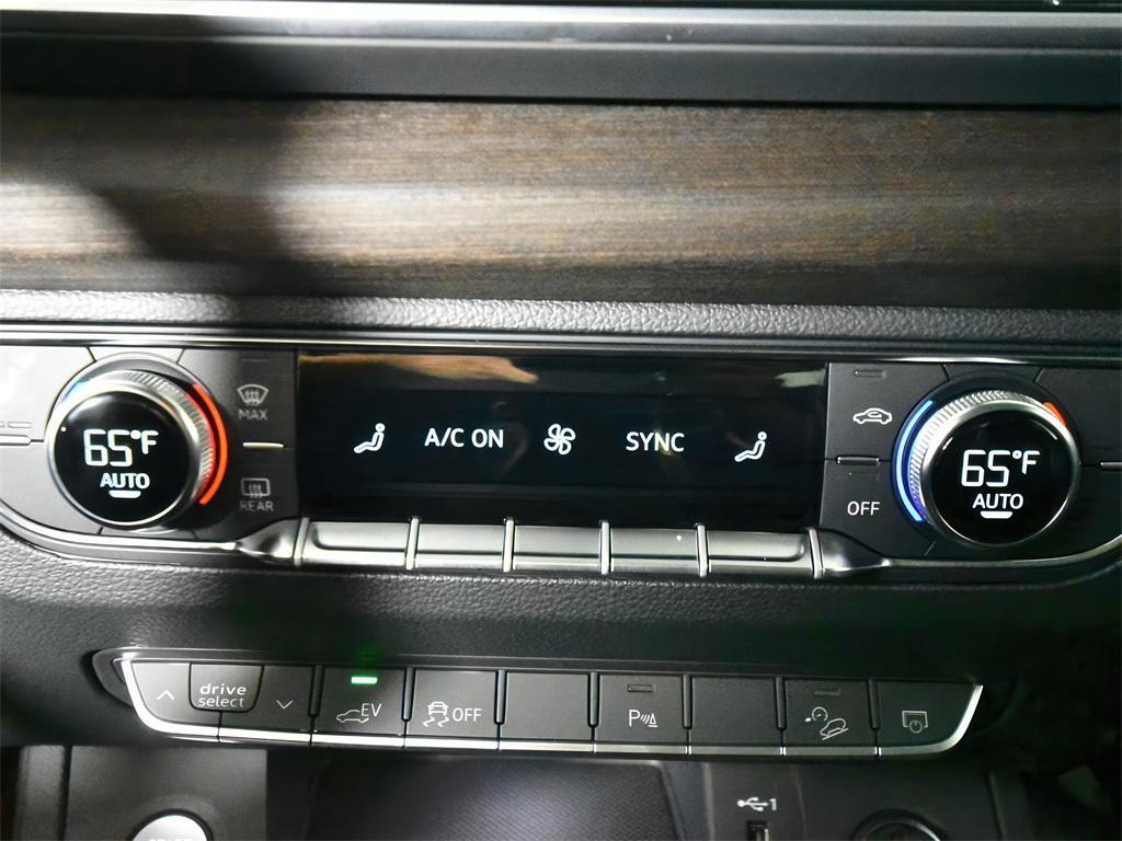 used 2024 Audi Q5 e car, priced at $48,999