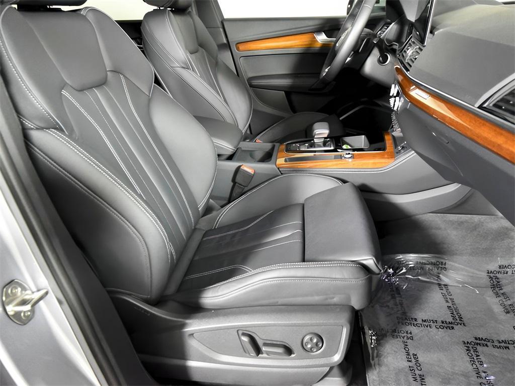 used 2024 Audi Q5 e car, priced at $51,999