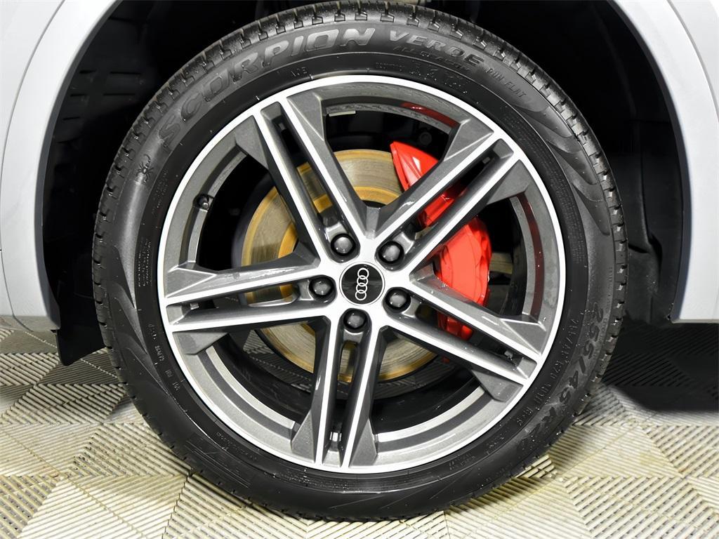 used 2024 Audi Q5 e car, priced at $51,999