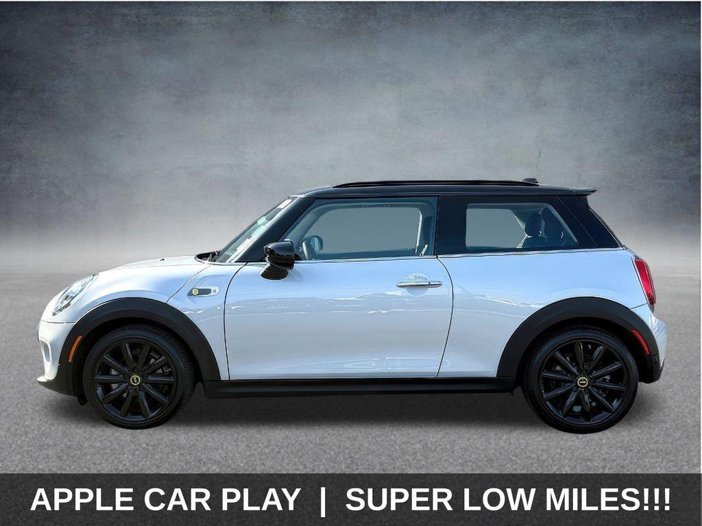 used 2021 MINI SE Hardtop car, priced at $19,499