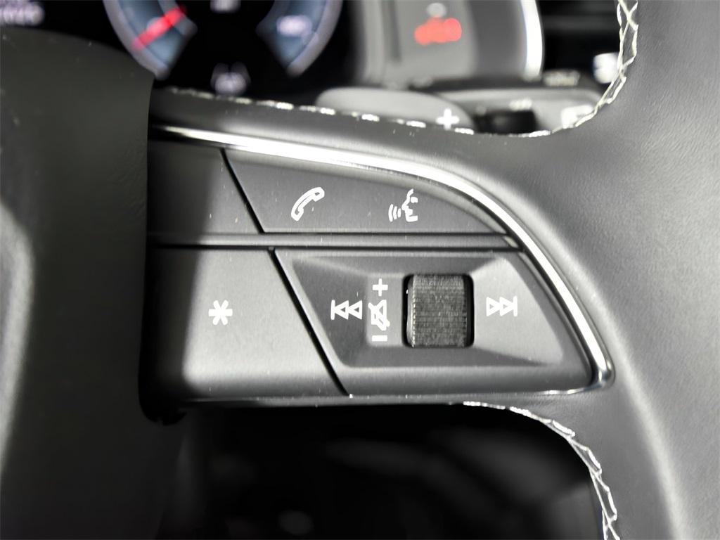 used 2025 Audi Q7 car, priced at $65,999