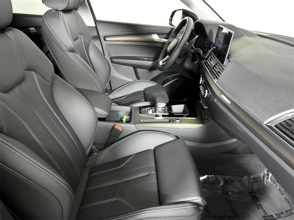 used 2024 Audi Q5 e car, priced at $48,999
